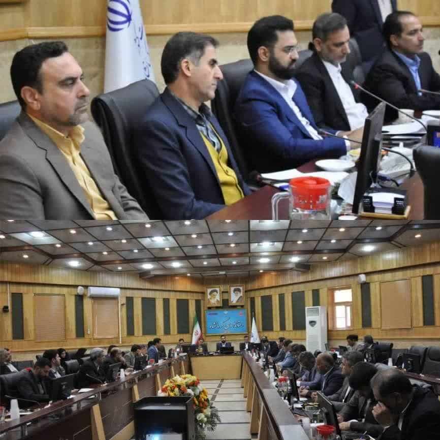برگزاری نشست شهرداران استان کرمانشاه با حضور معاون امور شهرداریها و دهیاریهای کشور 